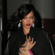 Rihanna estreou como estilista em plena Semana de Moda de Londres, no sábado, 16 de fevereiro de 2013