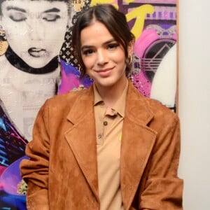 Bruna Marquezine respondeu pergunta de fã no Twitter nesta terça-feira, 25 de junho de 2019