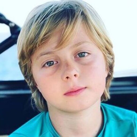 Filho de Angélica e Luciano Huck, Benício, de 11 anos recebeu alta nesta terça-feira, 25 de junho de 2019 após sofrer acidente durante prática de wakeboard