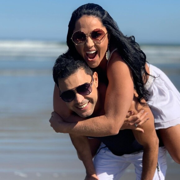 Graciele Lacerda engordou três quilos no processo para engravidar de Zezé Di Camargo