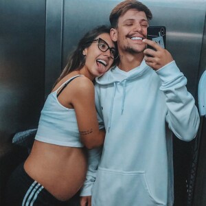 Gabi Brandt e Saulo Poncio fizeram uma sessão de fotos na maternidade antes da chegada de  Davi nesta sexta-feira, dia 05 de julho de 2019