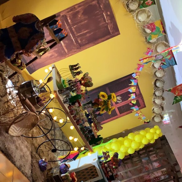 Zilu participa de Festa Junina beneficente organizada pelo namorado neste sábado, dia 06 de julho de 2019