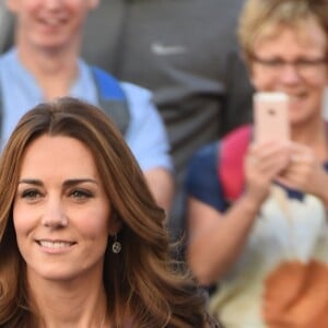 Kate Middleton, antes de renovar seu closet, aparecia muito com peças mais estruturadas