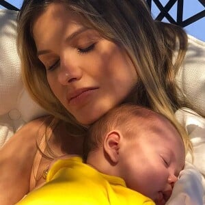 Filho mais novo de Andressa Suita e Gusttavo Lima, Samuel nasceu de parto humanizado