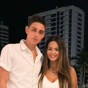 Suzanna Freitas namora o estudante Gabriel Simões