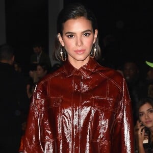 Bruna Marquezine fez bronzeamento caseiro nos Estado Unidos