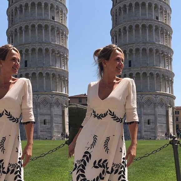 Eliana posa com look estiloso durante férias na Itália