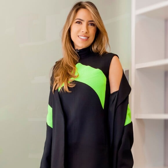 Look de Patricia Abravanel chamou atenção no Instagram nesta segunda-feira, 22 de julho de 2019