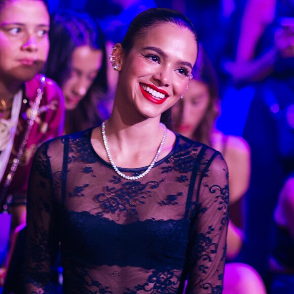 Bruna Marquezine conferiu o desfile da grife de lingerie Intimissimi em Verona, na Itália, em 5 de setembro de 2018