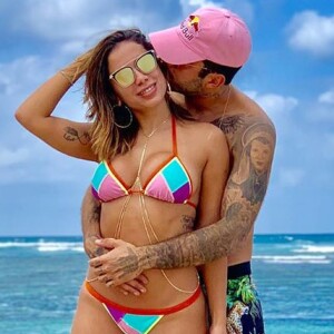 Anitta e Pedro Scooby assumiram namoro durante viagem do casal a Bali, na Indonésia