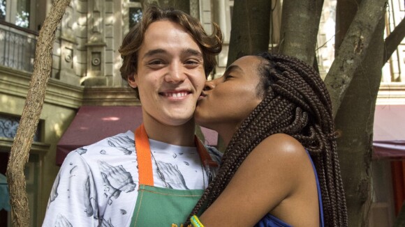'Malhação: Toda Forma de Amar': Jaqueline e Thiago se beijam pela primeira vez