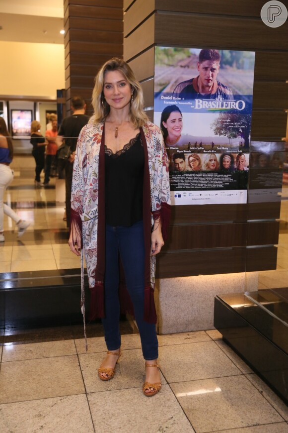 Letícia Spiller conferiu a pré-estreia do filme 'Eu Sou Brasileiro', em cartaz nesta quinta-feira, 15 de agosto de 2019