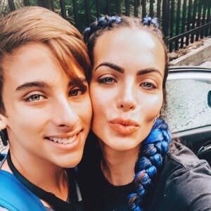 Filho de Carla Prata foi comparado à mãe em foto na web