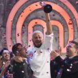'MasterChef Brasil': Rodrigo Massoni ganhou  troféu, R$ 250 mil, uma bolsa de estudos de técnicas tradicionais da culinária francesa na Le Cordon Bleu Paris, uma cozinha completa da nova linha Brastemp Gourmand 