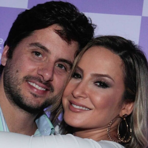 Claudia Leitte e Márcio Pedreira são pais da pequena Bela