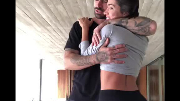 Corpo de Adriana Sant'Anna chamou atenção em vídeo com marido, Rodrigão