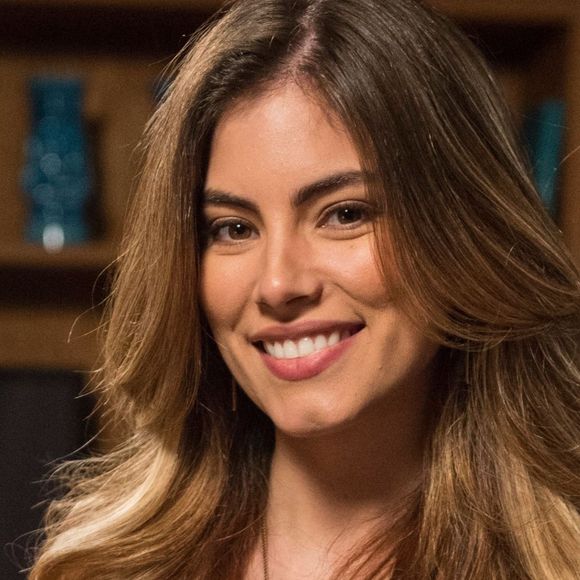 Joana (Bruna Hamú) vai se identificar de imediato com Maria da Paz (Juliana Paes) ao conhecê-la em 'A Dona do Pedaço'