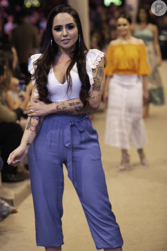 Perlla desfilou na 12ª edição do Proação Fashion Day em São Paulo
