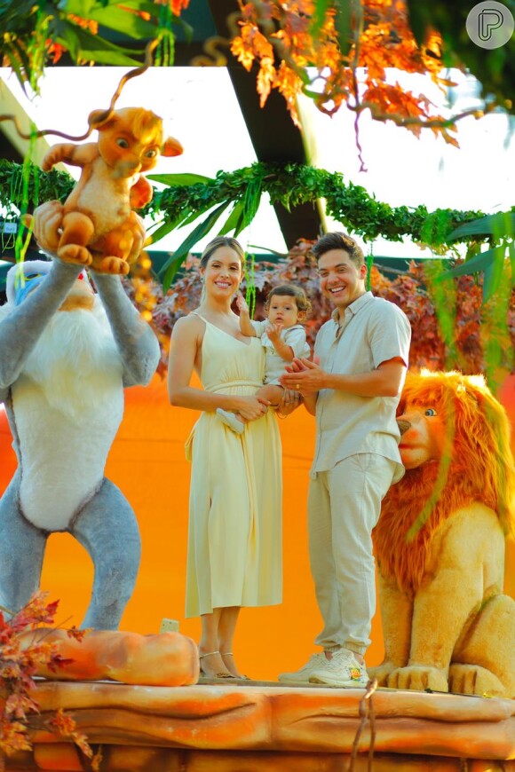 Wesley Safadão e Thyane Dantas fazem festa temática do 'Rei Leão' em comemoração do 1° ano de vida de Dom, caçula do casal