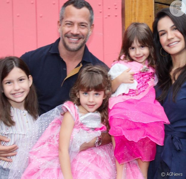 Malvino Salvador comemorou o aniversário das filhas Ayra e Kyara neste domingo, 23 de setembro de 2019
