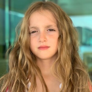 Semelhança entre Luciano Huck e a filha, Eva, surpreendeu os internautas