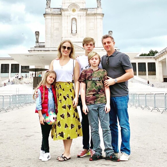 Eva, filha de Luciano Huck e Angélica, ganhou homenagem dos pais na web