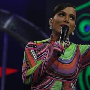 Anitta comenta sobre vida de solteira em entrevista nesta segunda-feira, dia 30 de setembro de 2019