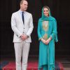 Kate Middleton e Príncipe William visitam a mesquita Badshahi nesta quinta-feira, dia 17 de outubro de 2019
