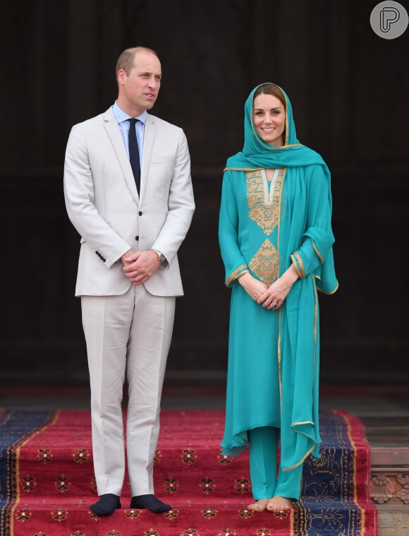 Kate Middleton e Príncipe William visitam a mesquita Badshahi nesta quinta-feira, dia 17 de outubro de 2019