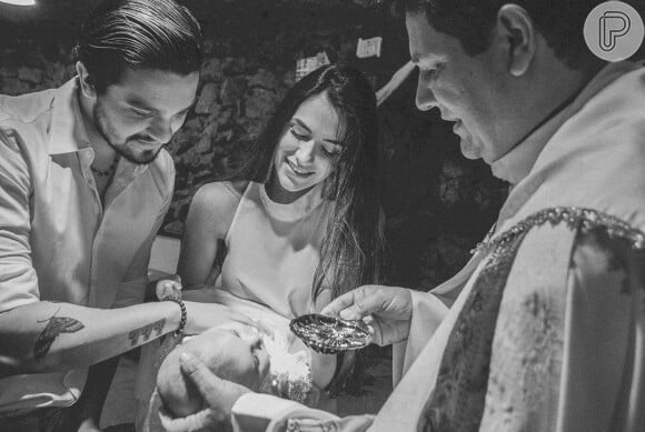 Luan Santana e Jade Magalhães ganham torcida por filho do casal após batismo nesta terça-feira, dia 22 de outubro de 2019