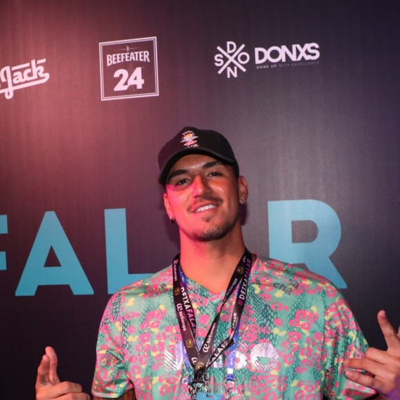 Gabriel Medina e Priscilla Alcântara ganham torcida por possível relacionamento após comentário em foto nesta quinta-feira, dia 14 de novembro de 2019