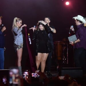 Marília Mendonça foi coroada Rainha do Sertanejo no Caldas Country