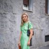 Vestido no Réveillon: modelo verde em cetim é elegante para curtir a virada do ano de 2020