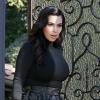 Kim Kardashian, grávida, opta por roupa justa