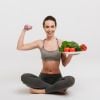 Dieta para emagrecer os braços: alie uma dieta rica em vegetais, castanhas e sementes à prática regular de exercícios