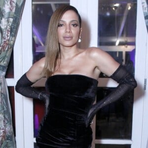 Anitta aposta em look total black para a premiação Men of The Year 2019, realizado no Copacabana Palace, zona sul do Rio de Janeiro