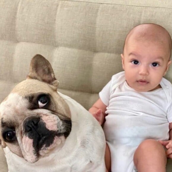 Filho de Camilla Camargo e Leonardo Lessa fica sob os cuidados do pai: 'Quando ele está em casa ele dá banho, troca, faz tudo mesmo'