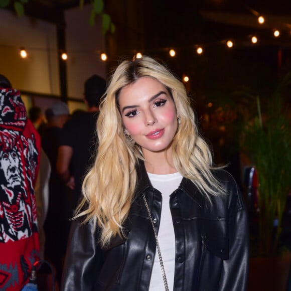 Giovanna Lancellotti se reúne com famosos em festa de lançamento da Casa Neuronha, em São Paulo, na noite desta segunda-feira, 02 de dezembro de 2019