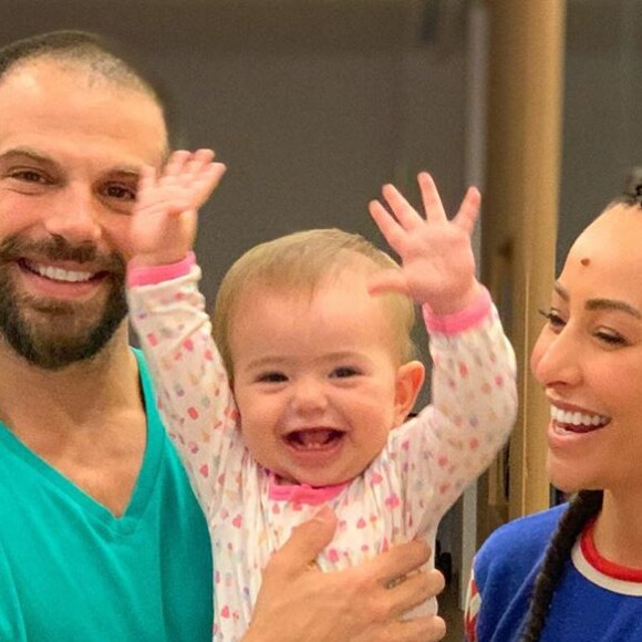 Zoe, filha de Sabrina Sato e Duda Nagle, completou 1 ano