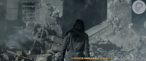 Jennifer Lawrence interpreta Katniss em 'Jogos Vorazes: A Esperança - Parte 1'