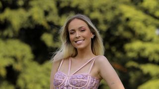 Tata Estaniecki anuncia nome da 1ª filha com Júlio Cocielo: 'Significa feliz'