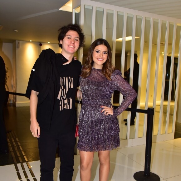 Namorado de Maisa Silva, Nicholas Arashiro usou t-shirt da Yves Saint Laurent de R$ 1,8 mil em festa de Larissa Manoela
