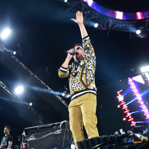 Wesley Safadão usou tênis Chain Reaction Versace no último Garota Vip de 2019 