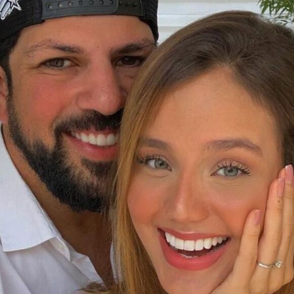 Sorocaba e Biah Rodrigues descobriram que estão esperando um menino