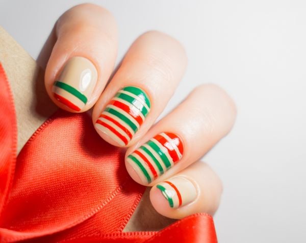 Unha para o Natal: 10 ideias de nail arts e cores de esmaltes para usar na ceia - Purepeople
