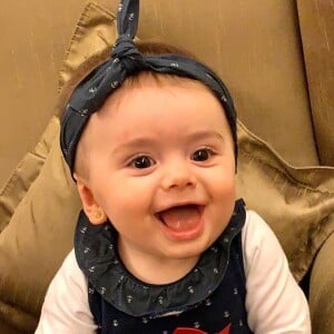 Filha de Thaeme Mariôto, Liz, tem vários momentos de sua vida compartilhados pela mãe na web