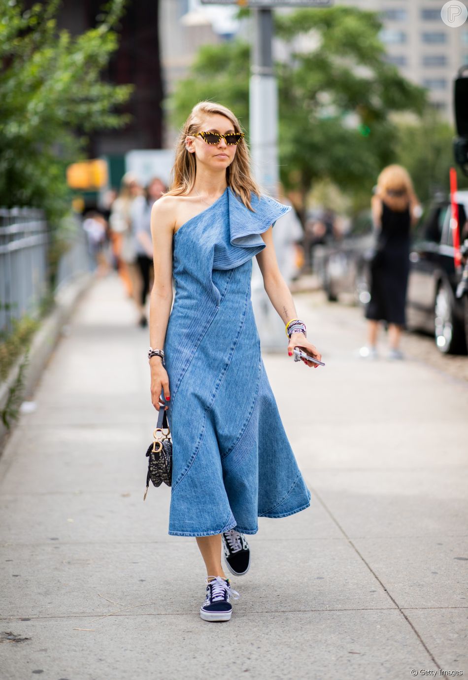 vestido midi está na moda