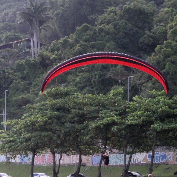 Isabella Santoni se aventurou no Rio de Janeiro nesta quinta-feira, 26 de dezembro de 2019