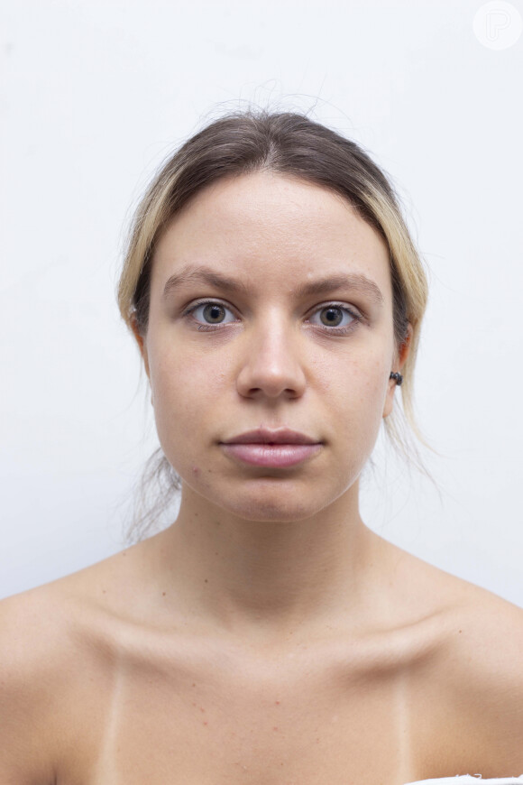 Maquiagem para o Ano Novo 2020: limpe o rosto com um sabonete próprio para o seu tipo de pele e passe um hidratante facial