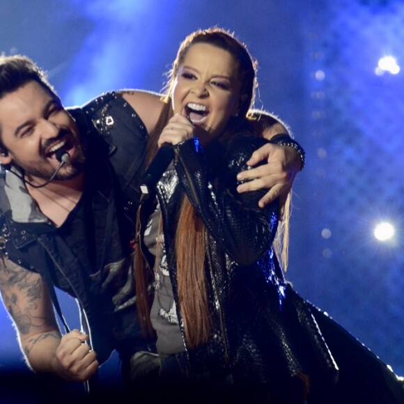 Dupla de Maraisa, Maiara ganha mensagem especial de aniversário de Fernando Zor nesta terça-feira, dia 31 de dezembro de 2019